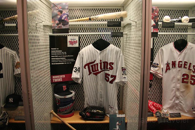 IMG_0122.JPG - Formerly the Washington Senators and Washington Nationals