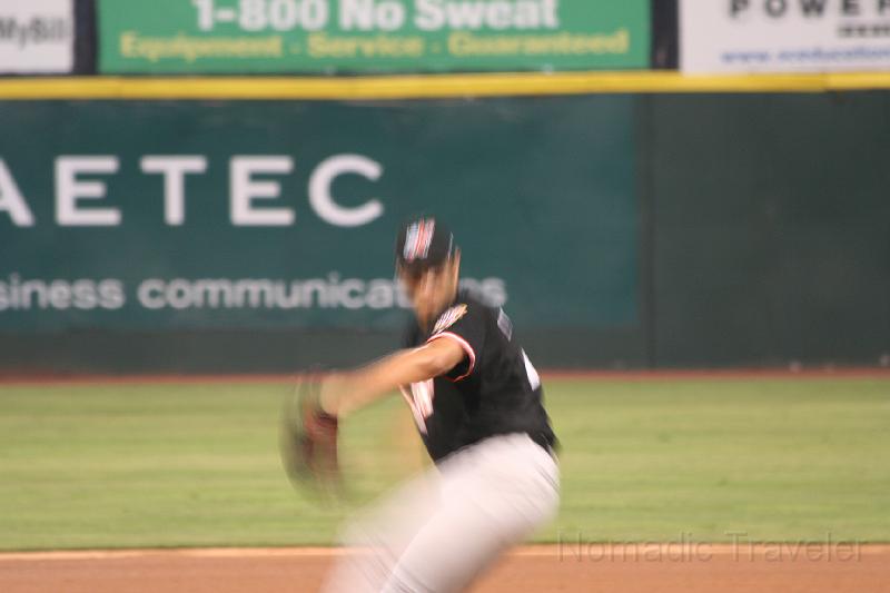 IMG_0359.JPG - Ptiching in motion