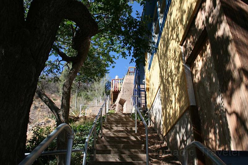 IMG_9783.JPG - More steps adjacent to homes scaling the mountain