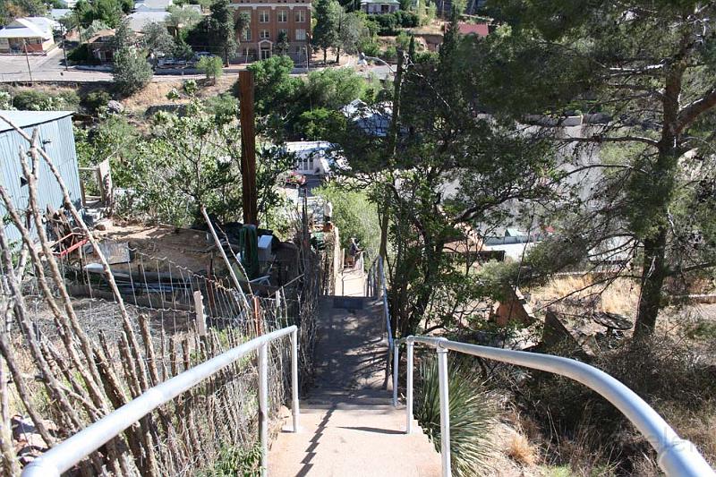 IMG_9784.JPG - The look back down the steps.