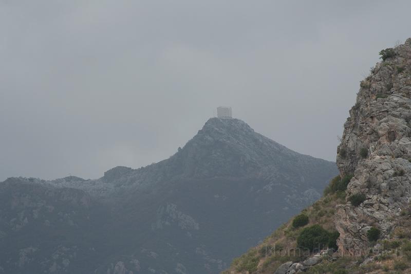 IMG_9601.JPG - The Observatory at the top of the mountain.