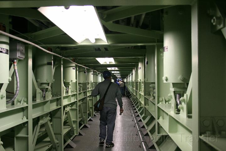 IMG_9619.JPG - The long corridor leading to the command room.