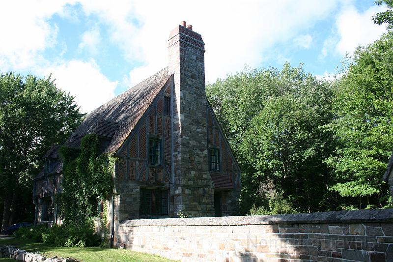 IMG_9708.JPG - One of the gate houses, now privately owned.