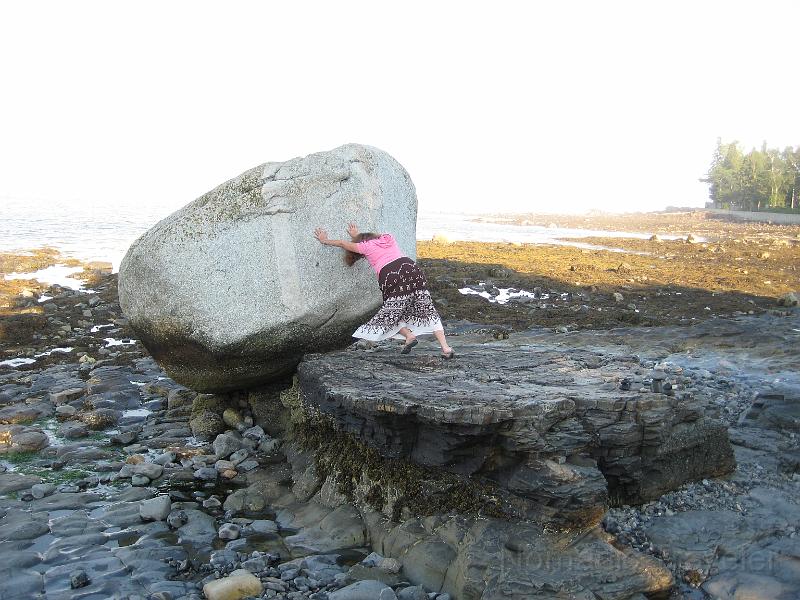 IMG_0182.JPG - I can push it over! I can! 

Balance Rock. Rumor has it that it was most likely deposited during the last ice age when much of Maine's rocky coasts and islands were formed. 